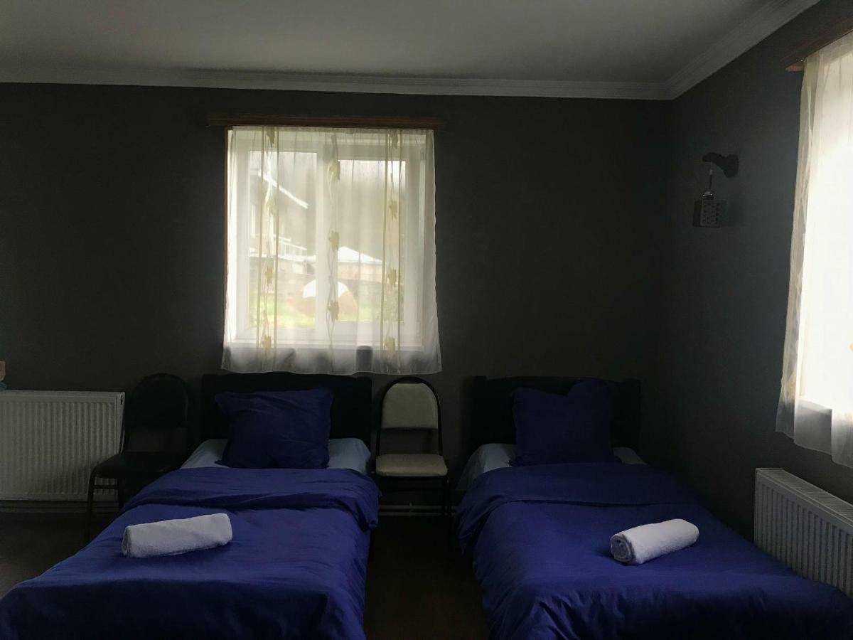 Piligrim Kazbegi Hotell Eksteriør bilde